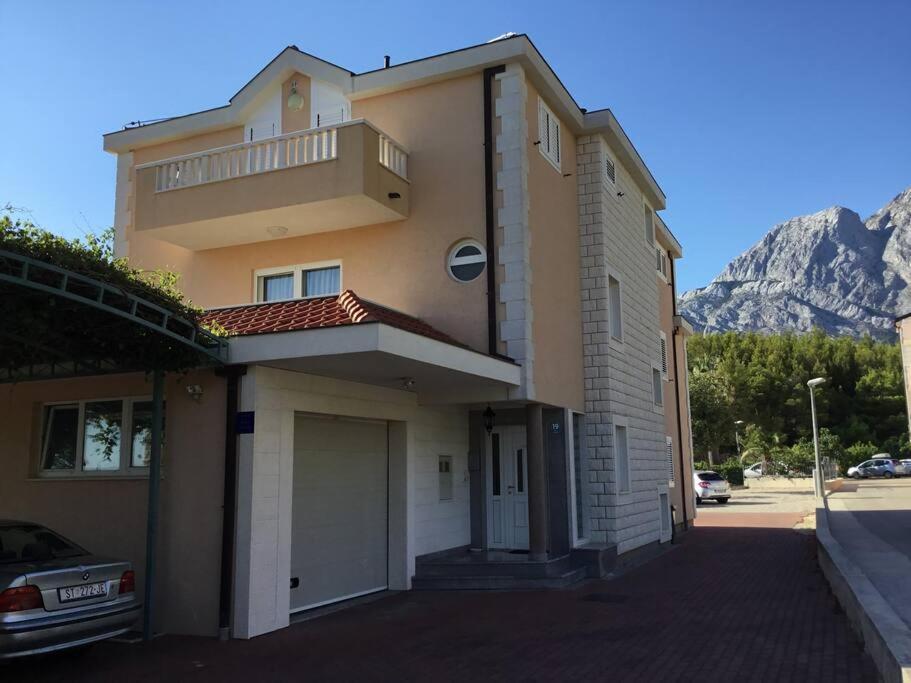 Villa Mara Promajna Exterior photo